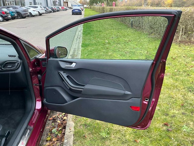 2021 ford fiesta lichte vracht - afbeelding 13 van  48