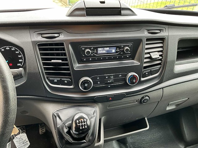 2021 ford transit camionnete -72000km- 3 pers - trekhaak - afbeelding 24 van  43