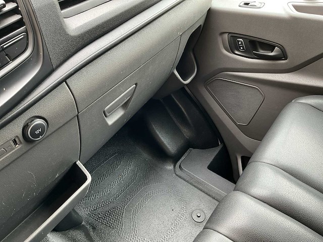 2021 ford transit camionnete -72000km- 3 pers - trekhaak - afbeelding 26 van  43