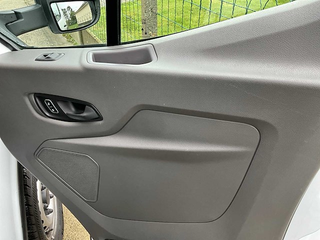 2021 ford transit camionnete -72000km- 3 pers - trekhaak - afbeelding 28 van  43