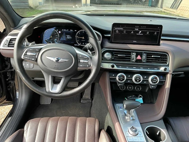 2021 genesis g70 shooting brake - 200 pk - afbeelding 14 van  49