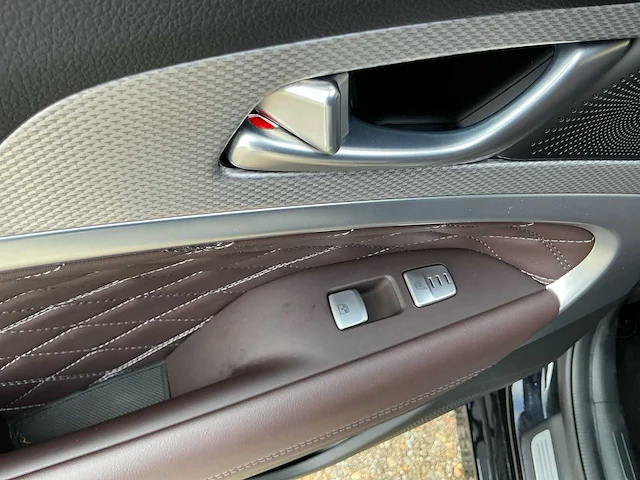2021 genesis g70 shooting brake - 200 pk - afbeelding 16 van  49