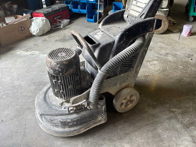 2021 htc kapa 420 vs betonschuurmachine - afbeelding 4 van  7