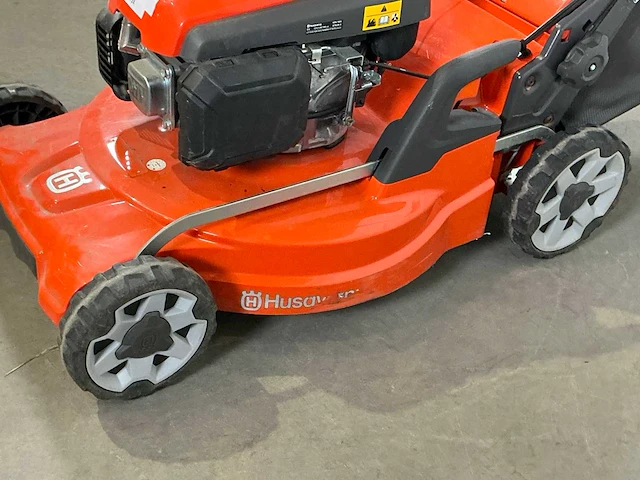 2021 husqvarna lc253s grasmaaier 530mm benzine - afbeelding 7 van  10