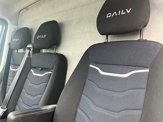 2021 iveco 50c18 camionette - trekhaak & ladderrek - airco- automaat - afbeelding 38 van  76