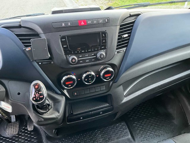 2021 iveco daily 3.0l lichte vrachtwagen - afbeelding 3 van  26
