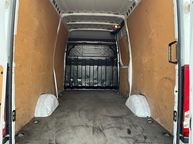 2021 iveco daily 3.0l lichte vrachtwagen - afbeelding 13 van  26