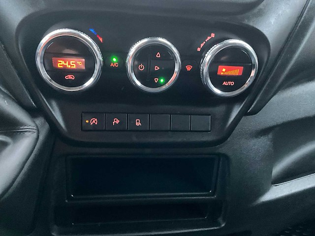 2021 iveco daily hoog dak - rijk uitgerust - afbeelding 26 van  46