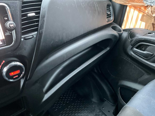 2021 iveco daily hoog dak - rijk uitgerust - afbeelding 28 van  46