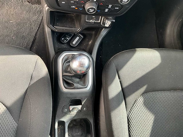 2021 jeep renegade personenauto - afbeelding 18 van  42