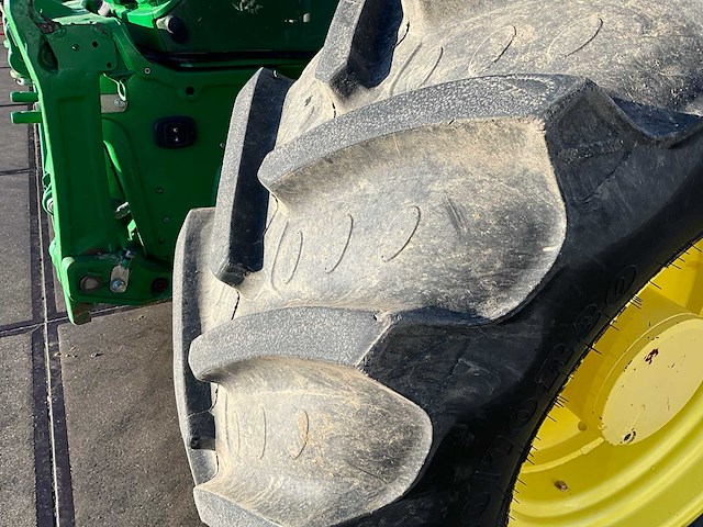 2021 john deere 6r230 vierwielaangedreven landbouwtractor - afbeelding 2 van  25