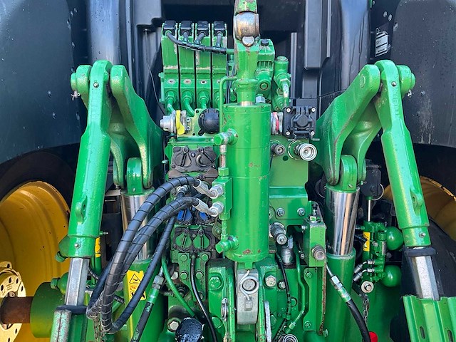 2021 john deere 6r230 vierwielaangedreven landbouwtractor - afbeelding 6 van  25