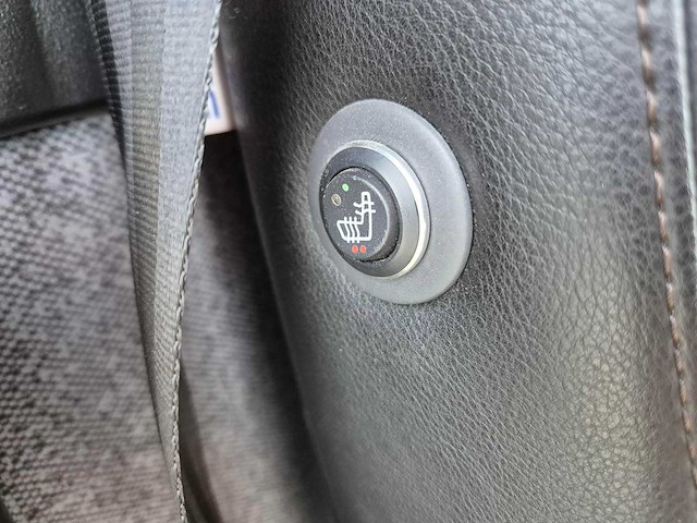 2021 kärcher m250 zelfrijdende veegmachine - afbeelding 6 van  18