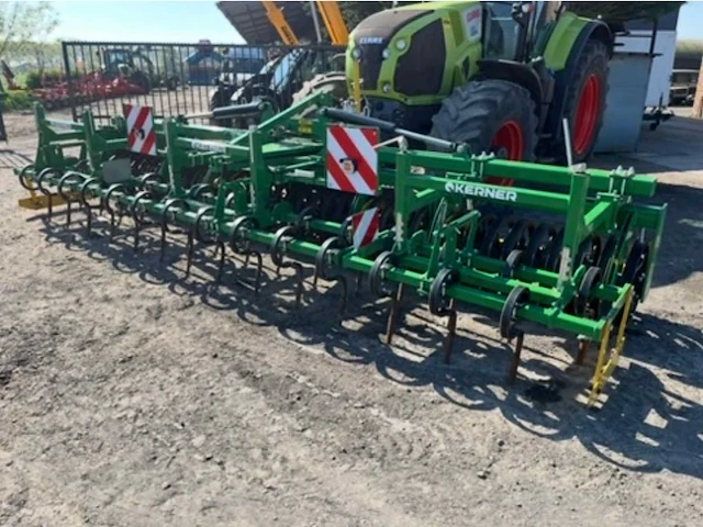 2021 kerner front pakker - afbeelding 1 van  3
