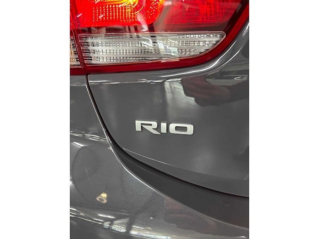 2021 kia rio 1.2i benzine hatchback personenauto - afbeelding 14 van  27