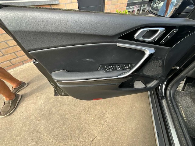 2021 kia xceed plug in/hybride - afbeelding 1 van  9