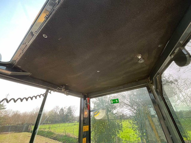 2021 komatsu pc55mr-5eo rupsgraafmachine - zwenkgiek - afbeelding 30 van  39