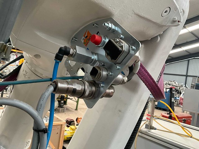 2021 kuka iontec kr 50 r2500 industriële robot - afbeelding 3 van  5