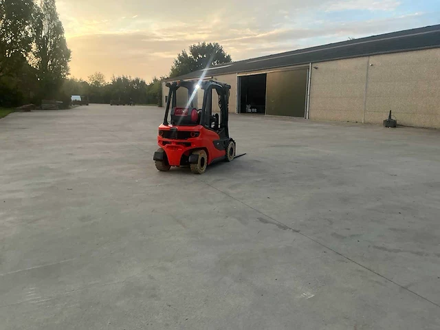2021 linde h25t-01 vorkheftruck - afbeelding 16 van  44