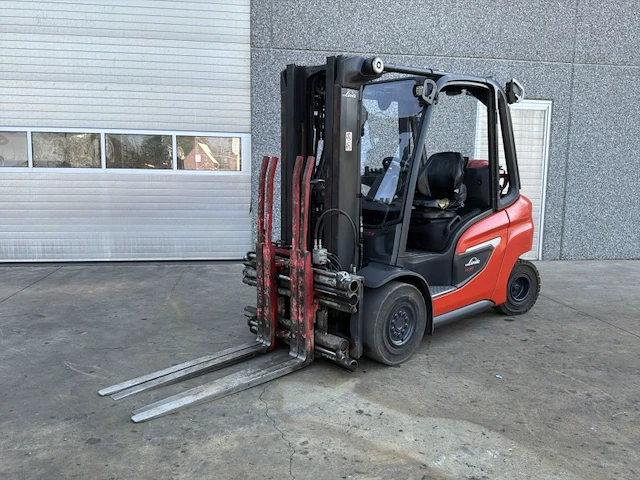 2021 linde h35t heftruck met dubbele vork - afbeelding 1 van  37