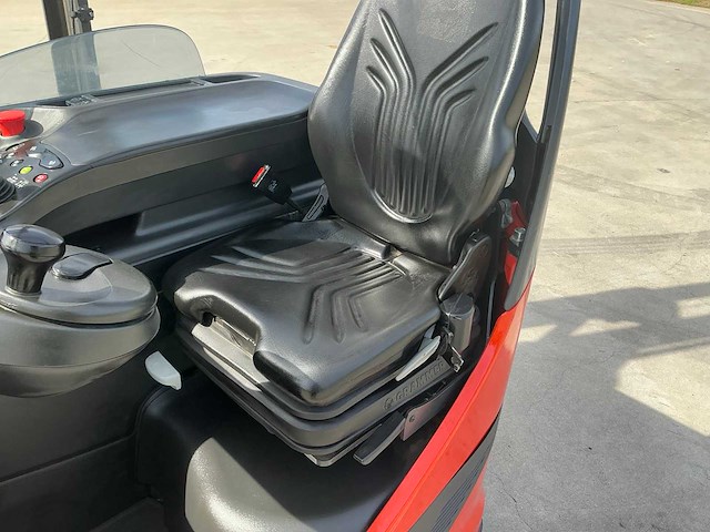 2021 linde r14 reach truck - afbeelding 21 van  54