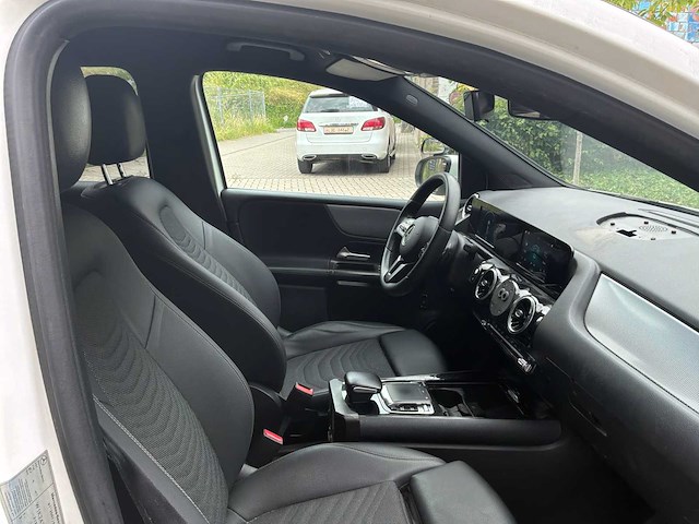 2021 mercedes-benz b 200 d f2b auto - afbeelding 36 van  56