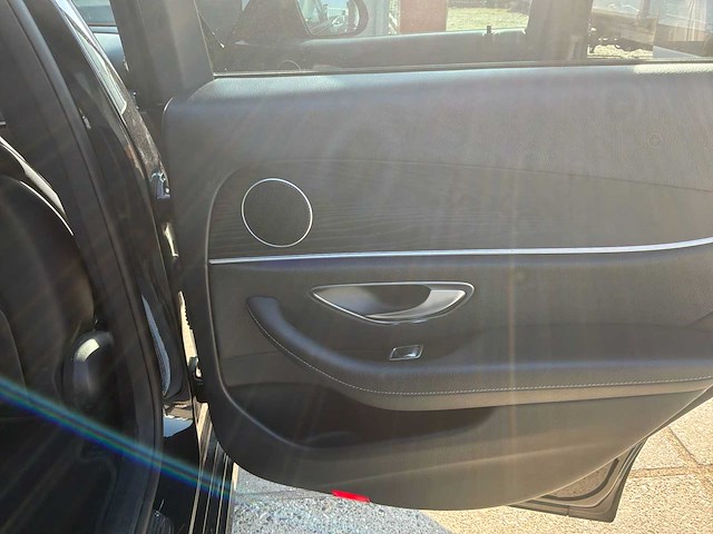 2021 mercedes-benz e 220 personenauto - afbeelding 24 van  42