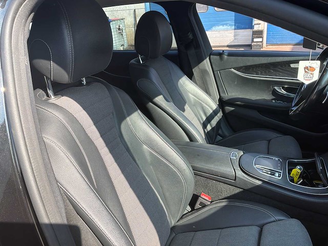 2021 mercedes-benz e 220 personenauto - afbeelding 28 van  42