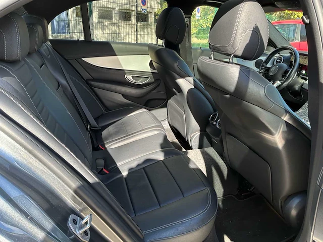 2021 mercedes-benz e-klasse w213 e 300 van amg line car - afbeelding 24 van  40