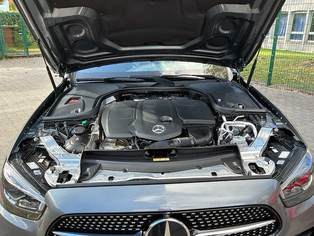 2021 mercedes-benz e-klasse w213 e 300 van amg line car - afbeelding 35 van  40