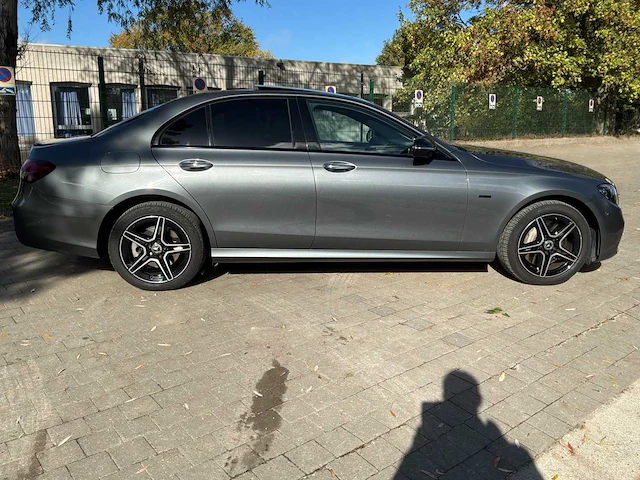 2021 mercedes-benz e-klasse w213 e 300 van amg line car - afbeelding 12 van  40