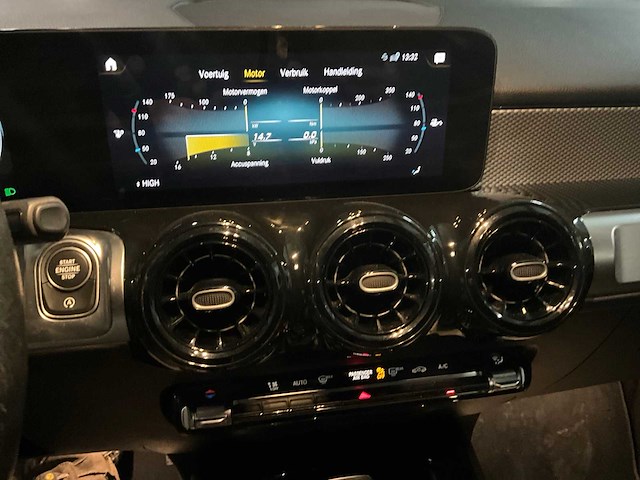 2021 mercedes-benz glb 180 - afbeelding 13 van  33