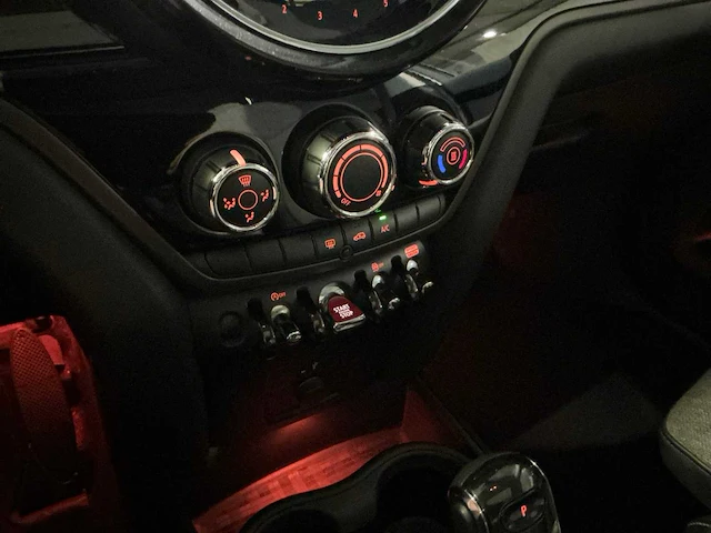 2021 mini cooper countryman one d - afbeelding 7 van  25