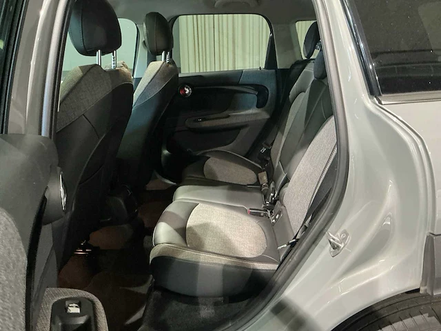 2021 mini cooper countryman one d - afbeelding 11 van  25
