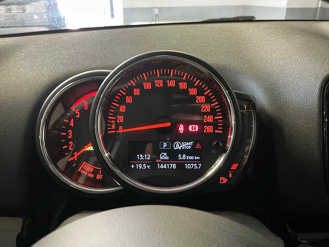 2021 mini cooper countryman one d - afbeelding 5 van  25