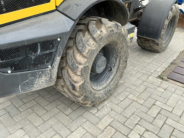 2021 new holland w80c lr wiellader met 2 bakken, palletvork en ap-leveler - afbeelding 15 van  49