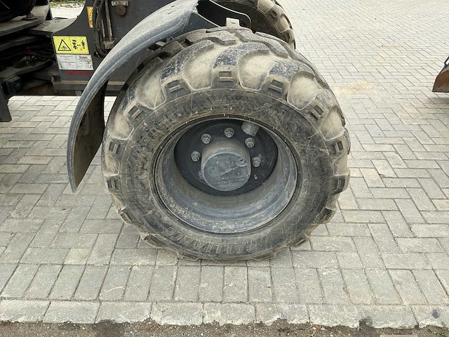 2021 new holland w80c lr wiellader met 2 bakken, palletvork en ap-leveler - afbeelding 18 van  49
