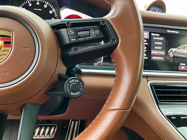 2021 porsche panamera 4 e-hybrid - afbeelding 30 van  60