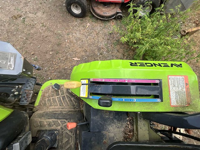 2021 preet avenger 26 4wd tuintractor - afbeelding 3 van  23