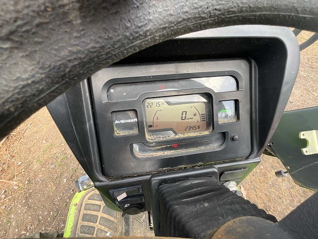 2021 preet avenger 26 4wd tuintractor - afbeelding 16 van  23