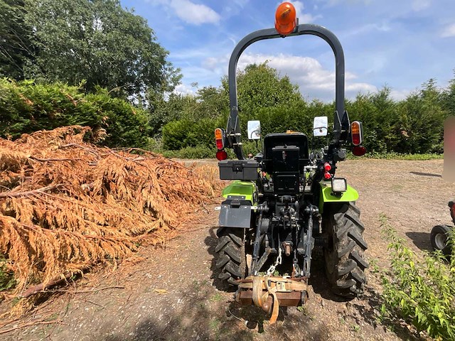 2021 preet avenger 26 4wd tuintractor - afbeelding 18 van  23