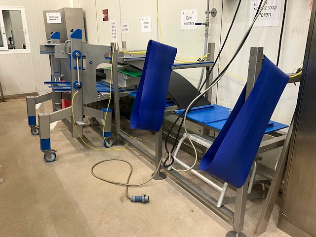 2021 sealpac a7 max rvs schalensluitmachine/sealmachine - afbeelding 27 van  50