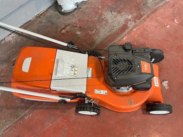 2021 stihl rm 248t grasmaaier - afbeelding 2 van  3