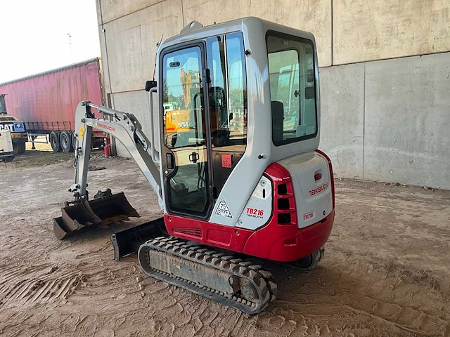 2021 takeuchi tb216 minigraafmachine - afbeelding 21 van  28