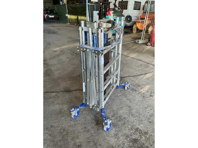 2021 tubesca nanotower 1m rolsteiger - afbeelding 2 van  5