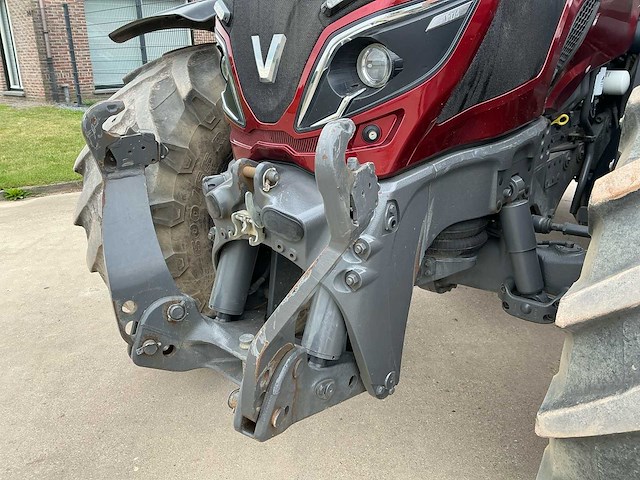 2021 valtra t series t174es vierwielaangedreven landbouwtractor - afbeelding 2 van  24