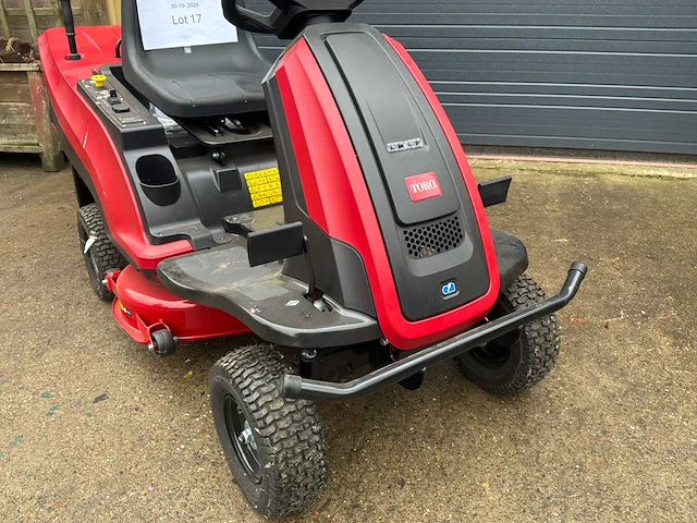 2022 - toro - es3200dc - ride on lawn mower - afbeelding 1 van  8