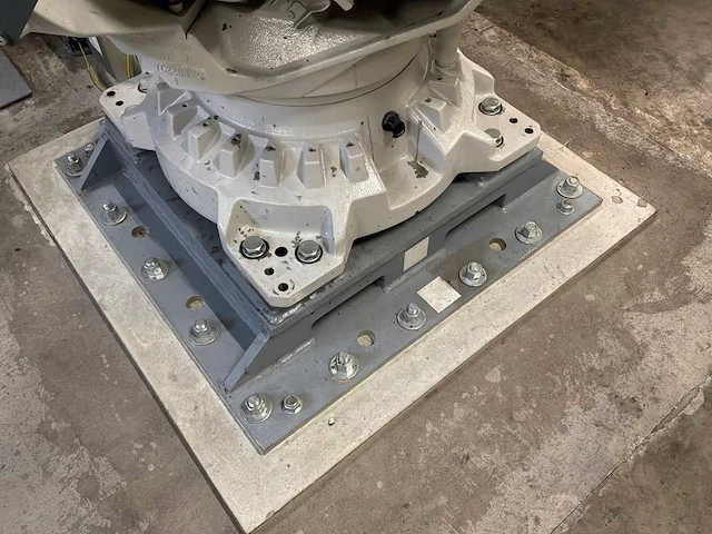 2022 abb irb 6700 uitnamerobot - afbeelding 23 van  29