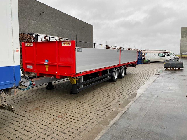2022 a&d za 18 vrachtwagen aanhangwagens - afbeelding 1 van  12