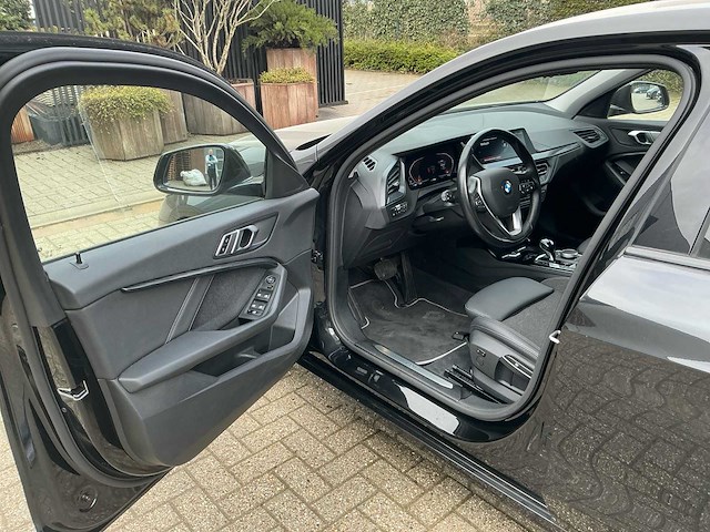 2022 bmw 116i ia personenauto - afbeelding 3 van  23